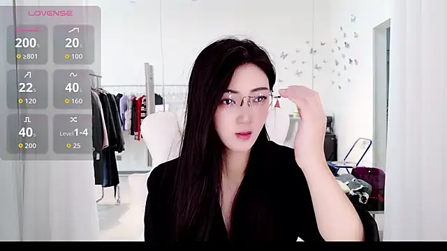 Snapshot of miaomiao-777 chatting on 10.31.25 miaomiao-777 online show from 10.31.25