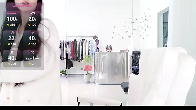 Snapshot of miaomiao-777 chatting on 11.18.25 miaomiao-777 online show from 11.18.25