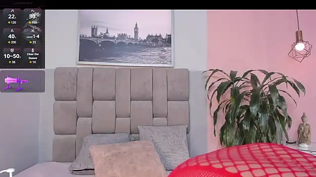 Snapshot of janna_lopez_ chatting on 11.15.25 janna lopez online show from 11.15.25