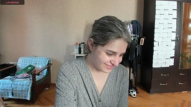 Snapshot of _Roselina_ chatting on 06.19.26 Roselina online show from 06.19.26