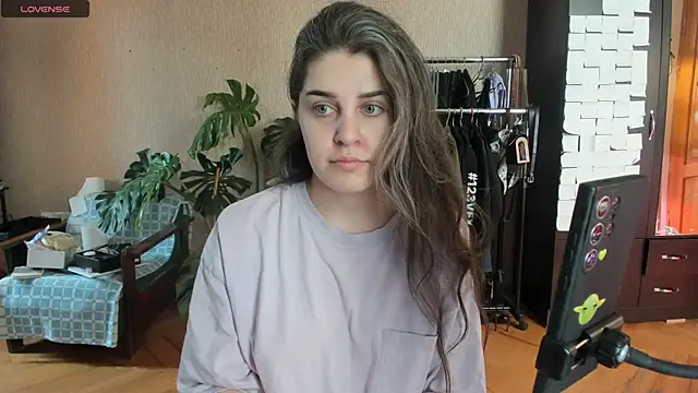 Snapshot of _Roselina_ chatting on 07.28.26 Roselina online show from 07.28.26