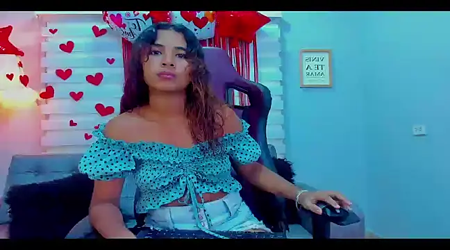 Snapshot of yian_meghan chatting on 03.07.25 yian meghan online show from 03.07.25