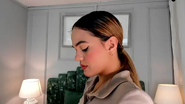 Snapshot of rutila_ford chatting on 02.20.25 rutila ford online show from 02.20.25