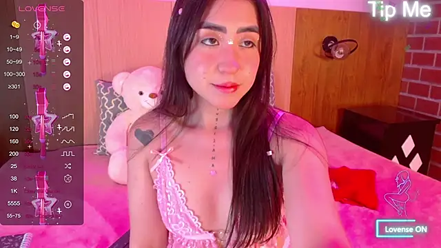 AdaaMillan online show from 02.08.25