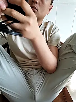 Snapshot of swg176 chatting on 05.28.26 swg176 online show from 05.28.26