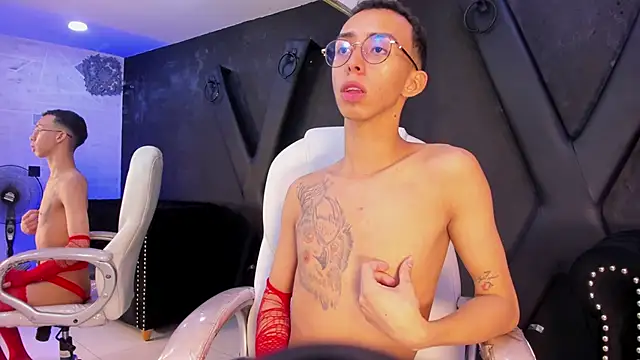 EthaanCox online show from 02.05.25