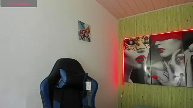 Snapshot of Miss_sparkle00 chatting on 02.25.26 Miss sparkle00 online show from 02.25.26