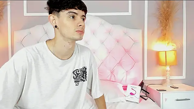 connor and angel online show from 02.05.25