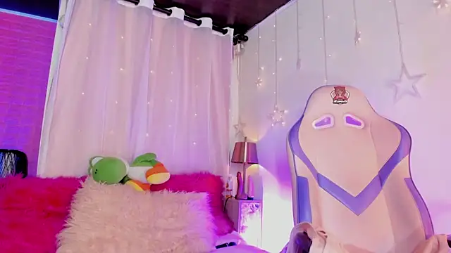 emma soffia  online show from 02.07.25