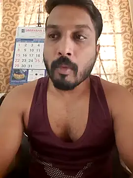 Snapshot of Chennaibull15 chatting on 02.08.25 Chennaibull15 online show from 02.08.25
