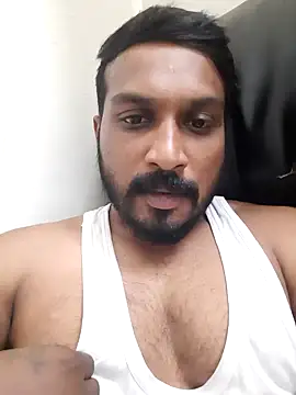 Snapshot of Chennaibull15 chatting on 02.14.25 Chennaibull15 online show from 02.14.25