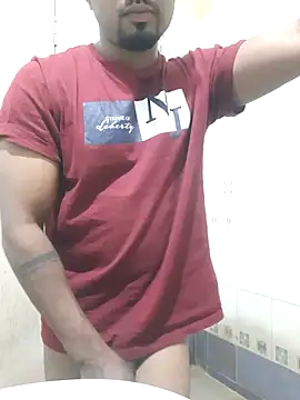 Snapshot of Chennaibull15 chatting on 02.23.25 Chennaibull15 online show from 02.23.25