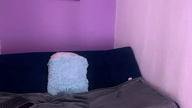 alana lara online show from 02.22.25