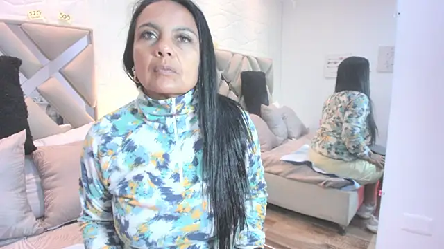 raquell moore online show from 09.17.25