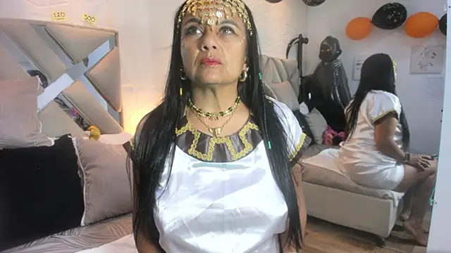 raquell moore online show from 10.31.25