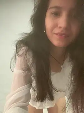 Bella still online show from 03.12.25