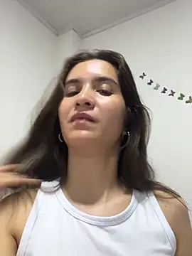 Snapshot of Bella_still chatting on 01.17.26 Bella still online show from 01.17.26