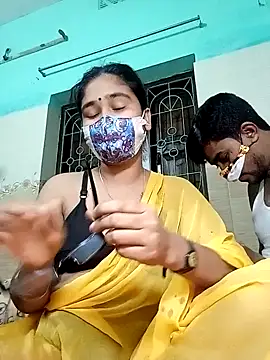 Snapshot of Sexy-Couple20 chatting on 01.27.25 Sexy-Couple20 online show from 01.27.25