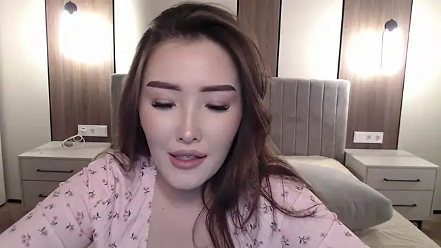 Snapshot of mystiksirenn chatting on 01.06.26 mystiksirenn online show from 01.06.26