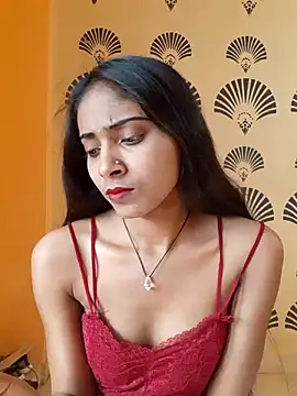 Snapshot of Divya-2007 chatting on 02.23.25 Divya-2007 online show from 02.23.25