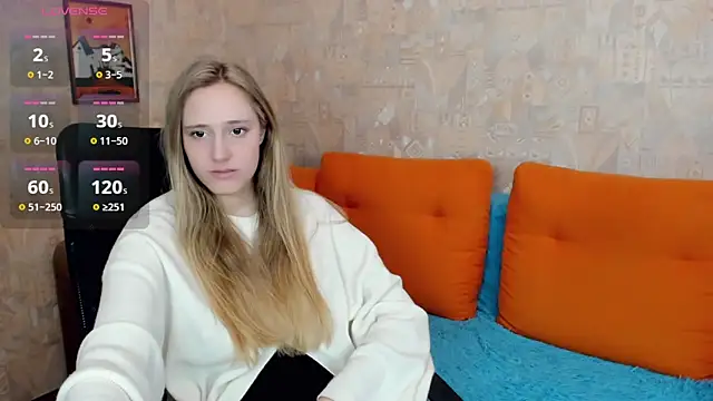Snapshot of blondyriss chatting on 03.09.25 blondyriss online show from 03.09.25