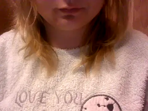 Allie Janet online show from 01.15.25