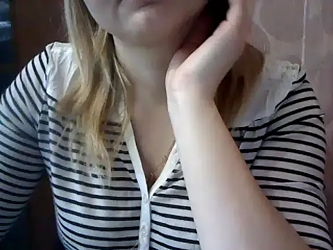 Allie Janet online show from 03.13.25