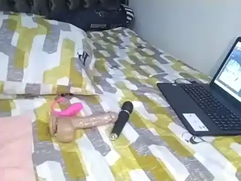 Snapshot of Chandy012 chatting on 09.12.25 Chandy012 online show from 09.12.25