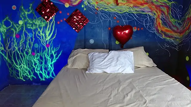 lucie petite online show from 09.24.25