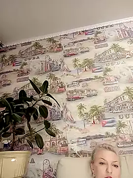 Snapshot of Anesteishen chatting on 01.30.25 Anesteishen online show from 01.30.25