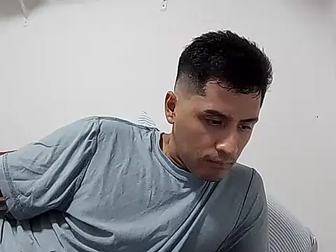 PerroDemonioHot online show from 09.19.25