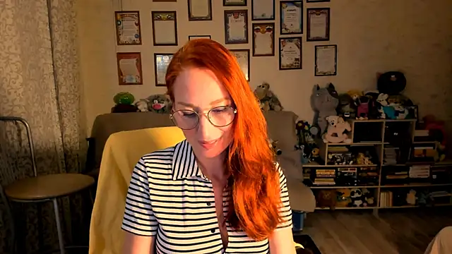 red rocco online show from 10.16.25