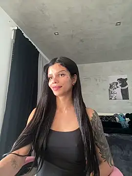 Rosariolovex online show from 02.18.25