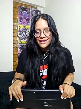 Snapshot of katrina29 chatting on 09.15.25 katrina29 online show from 09.15.25