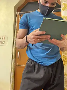 Snapshot of hot_hunk_boy chatting on 03.01.25 hot hunk boy online show from 03.01.25