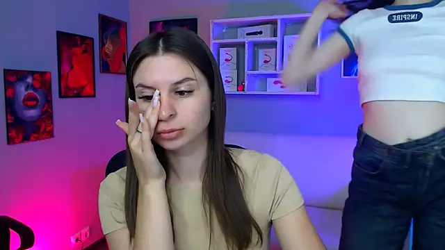 flora ri online show from 09.28.25