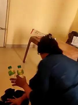 Snapshot of YourSuperTanya chatting on 03.14.25 YourSuperTanya online show from 03.14.25