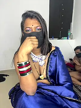 Snapshot of YourSuperTanya chatting on 10.12.25 YourSuperTanya online show from 10.12.25