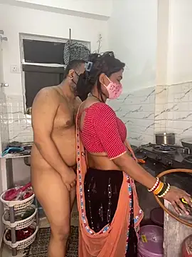 Snapshot of YourSuperTanya chatting on 02.15.26 YourSuperTanya online show from 02.15.26