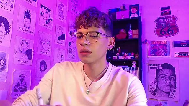 Mickey Magic online show from 02.02.25