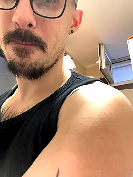 AssHunter4k online show from 11.24.25