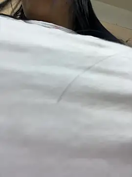 Miia Jazmin online show from 03.10.25