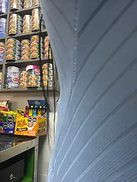 Miia Jazmin online show from 12.17.25