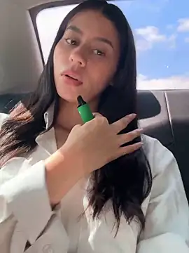 hannah brady online show from 03.03.25