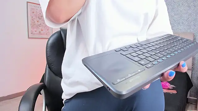 ah mara  online show from 02.02.26