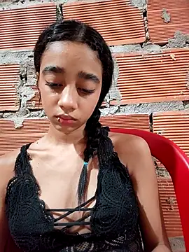 Zoe Sweett18 online show from 11.07.25