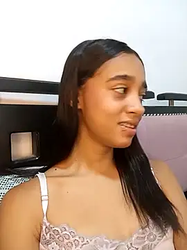 Snapshot of Zoe_Sweett18 chatting on 06.11.26 Zoe Sweett18 online show from 06.11.26