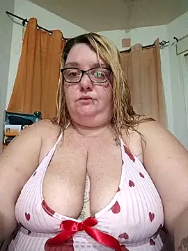 diosacurvy1984 online show from 02.04.26