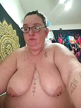 diosacurvy1984 online show from 03.21.26