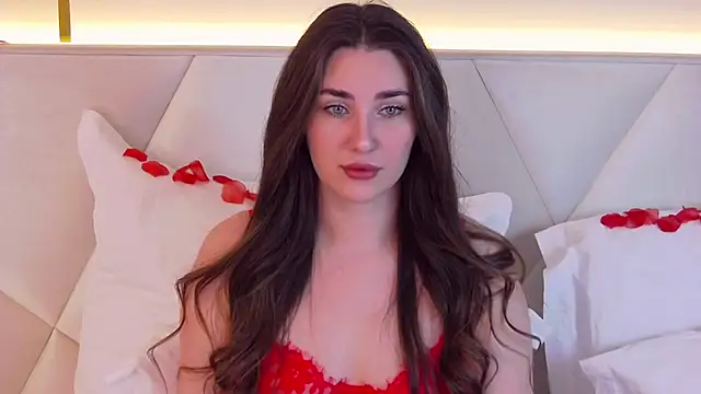 KiraBarlows online show from 02.14.25